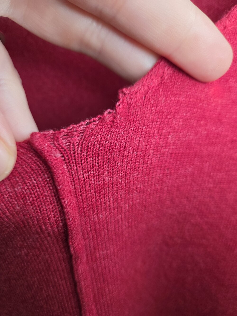 Women's Zenana Red V -Neck Sweater Sz 2X - Picture 3 of 8